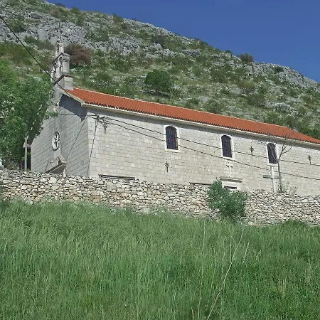 Villa Tomasovic *